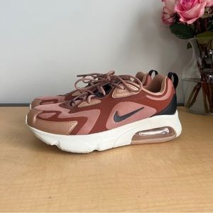 Nike AirMax200 Rose Gold